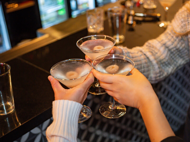 Treat Your Loved Ones to a New York Cocktail Birthday Party